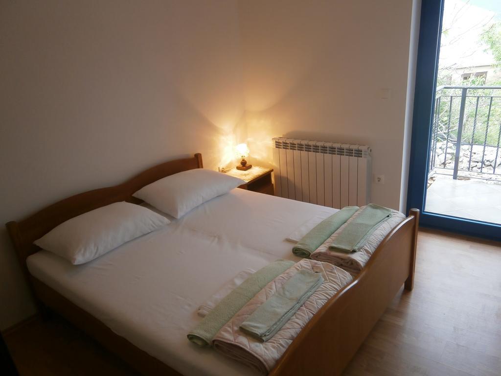 Apartments Crncic Šilo Zimmer foto